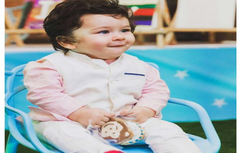 Taimur Ali Khan the blue eye baby the shine of Kareena Kapoor Khan’s eye Taimur Ali Khan the blue eye baby the shine of Kareena Kapoo...