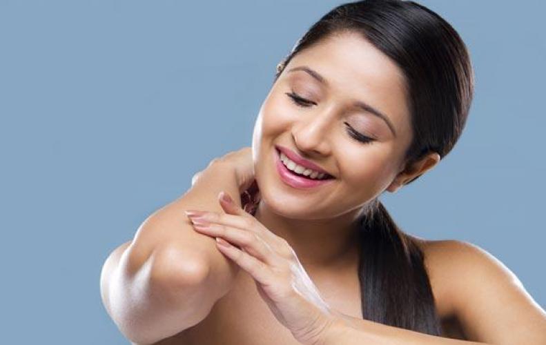5 Easy Tips on How to Get Wax off Skin 5 Easy Tips on How to Get Wax off Skin