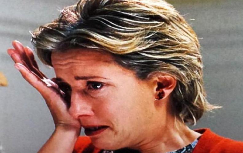 Emma Thompson sobs while talking about cheater Ex husband Kenneth Branagh.  Emma Thompson sobs while talking about cheater Ex husband Kenneth Branagh.