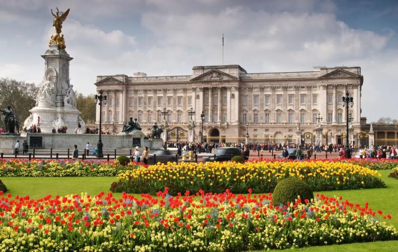 Top 10 Expensive Houses In The World...