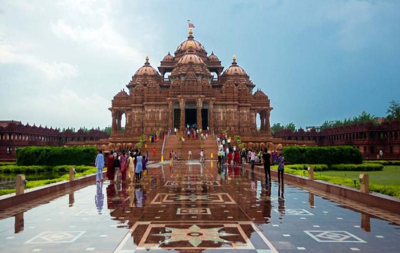 अहमदाबाद के प्रसिद्ध घूमने वाले स्थान जाने -!!!! अहमदाबाद के प्रसिद्ध घूमने वाले स्थान जाने -!!!!