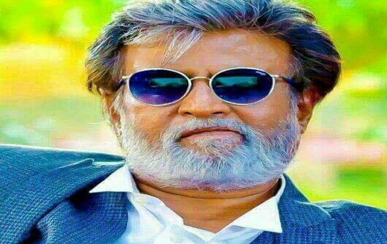67 वर्षीय सुपरस्टार रजनीकांत इस राज्य की राजनीति में कूदने वाले नये सितारे