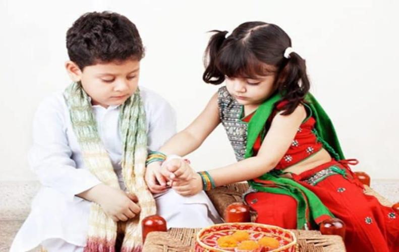 रक्षाबंधन पर दें अपनी बहन को ये सस्ते और अच्छे गिफ्ट | Best Raksha Bandhan Gifts in Hindi